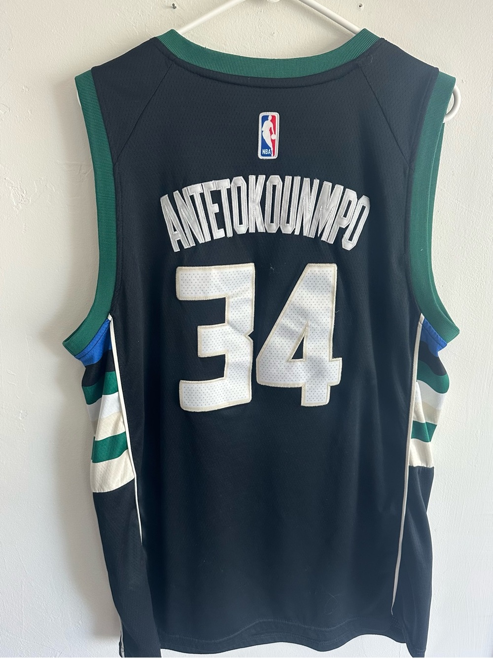 NBA Giannis Antetokounmpo #34 Milwaukee Bucks Black Jersey, Men’s XL